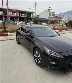 نيسان ألتيما